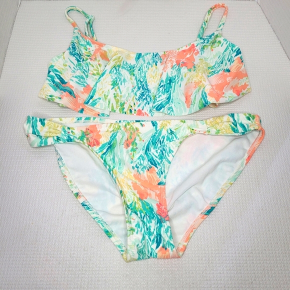 Old Navy Other - Old Navy 2 Piece Swimwear Tropical Print Size Medium Coral Garden flounced Top